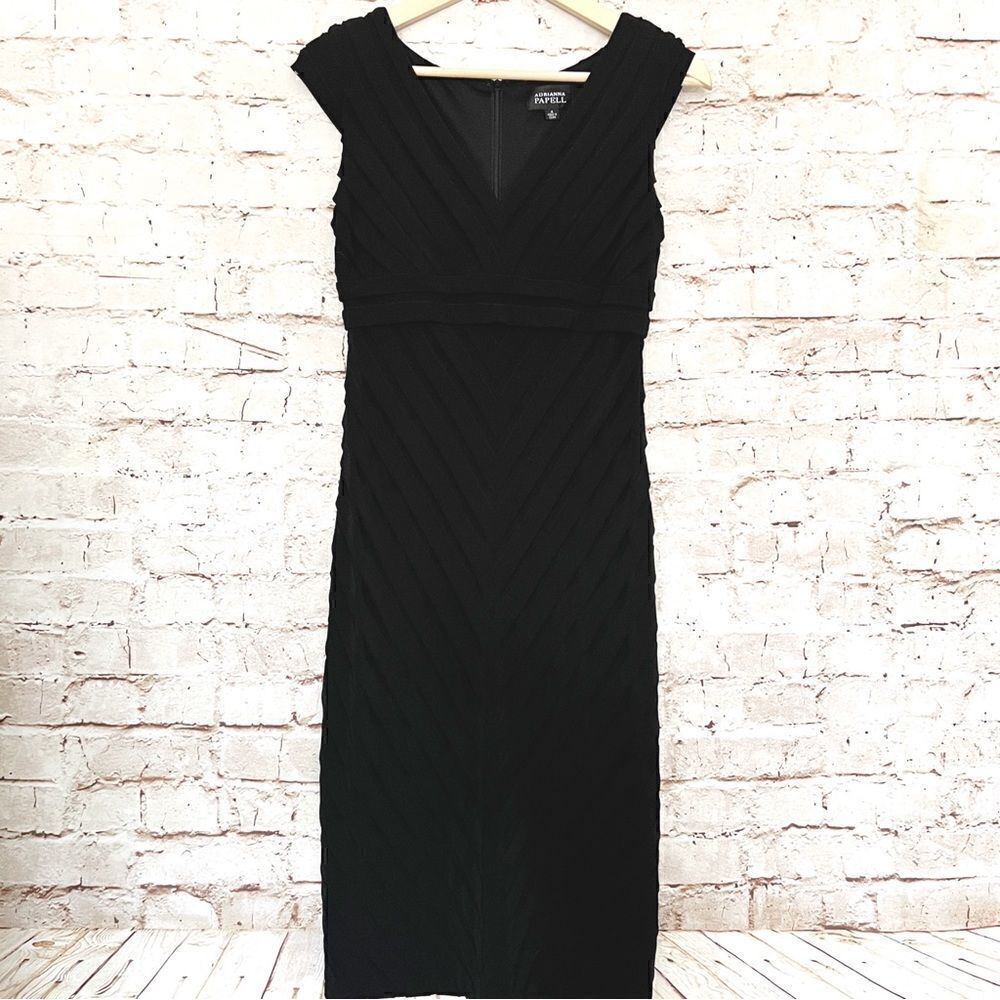 Adrianna Papell stretch sleeveless body con dress